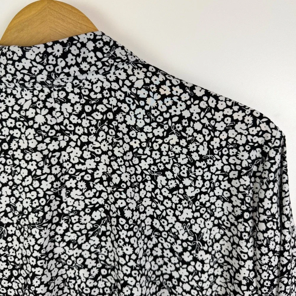 Catherines Black‎ Floral Button Down Shirt Size 1X Comfy Stretch Office Neutral